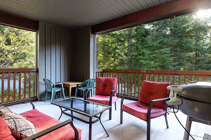 #314 - Balcony with BBQ