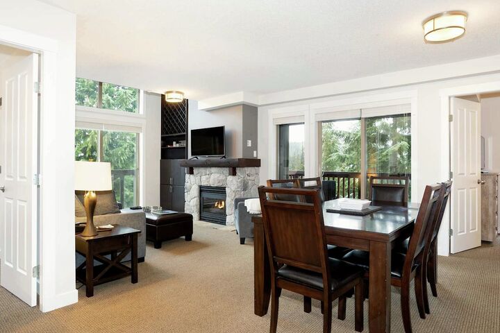 #305 - Living Area