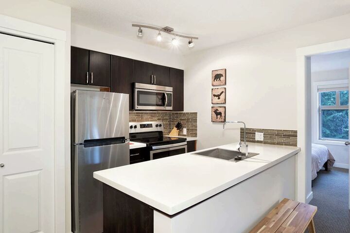 #305 - Kitchen