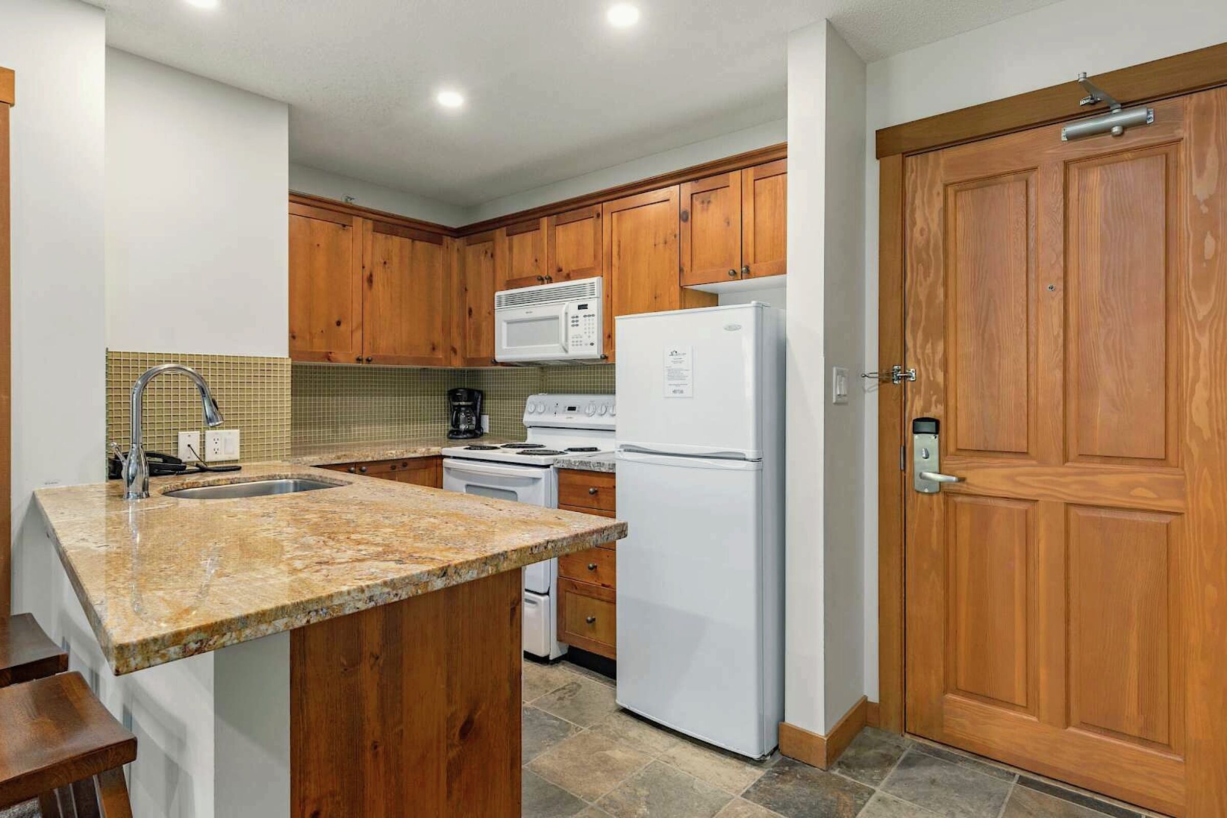 #526 - Kitchen