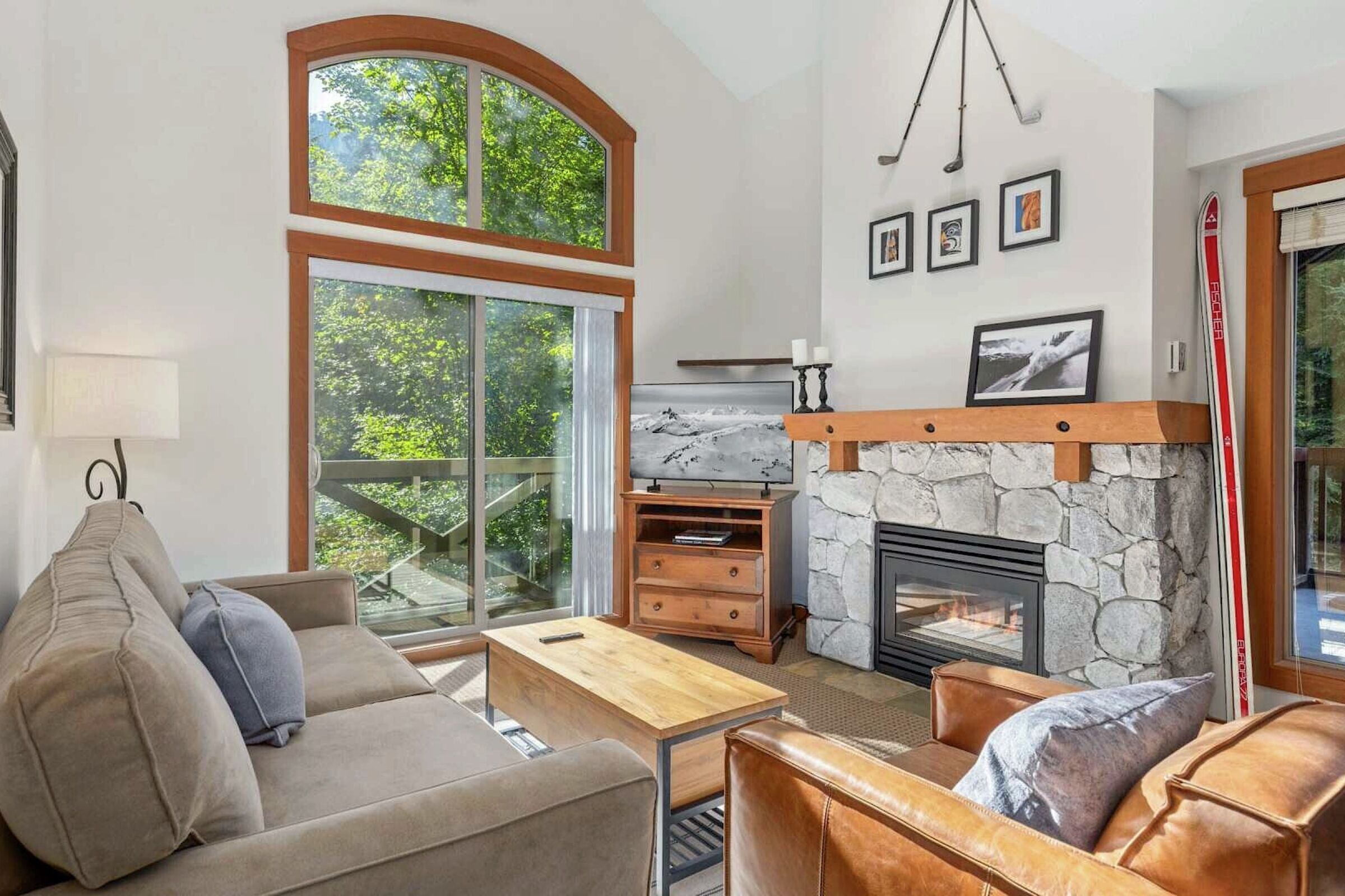 #414 - Living Area