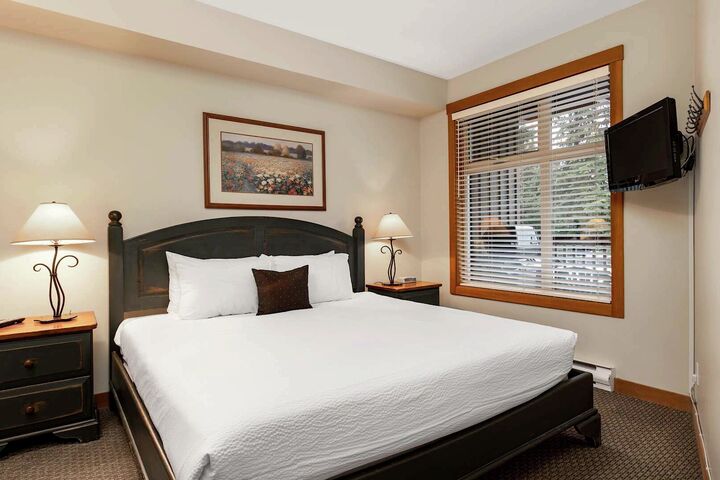 1 Bdrm - Bedroom