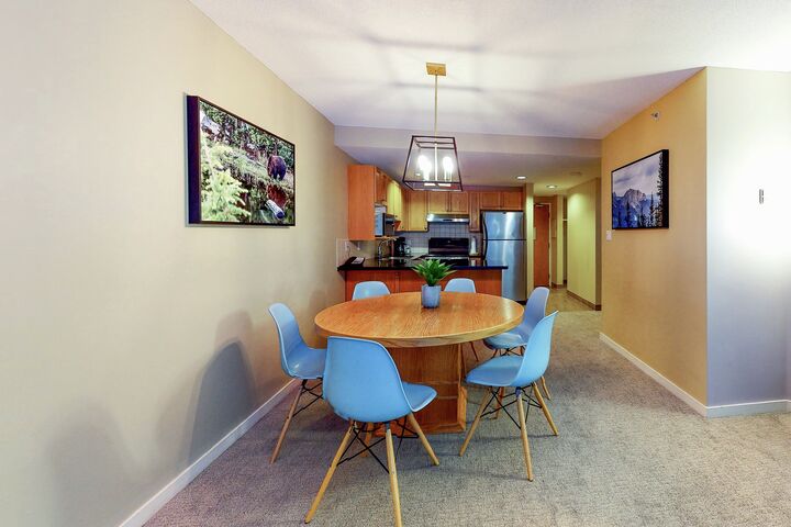 #418 - Dining Area & Kitchen