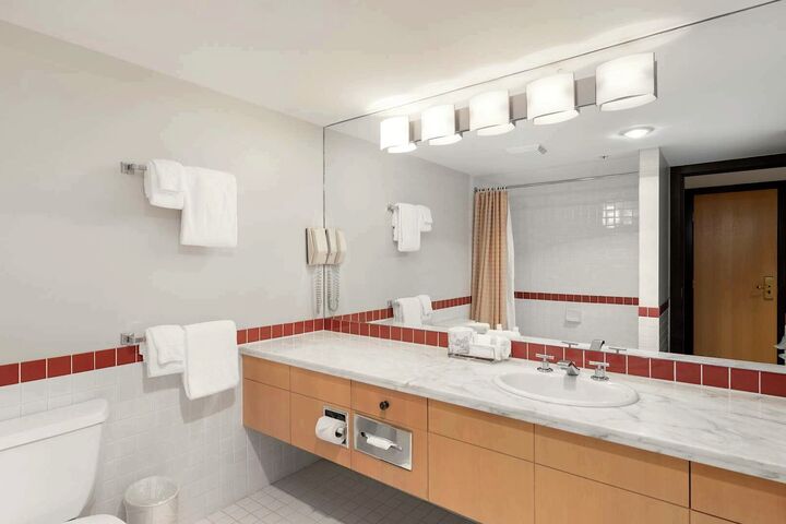 #214 - Bathroom