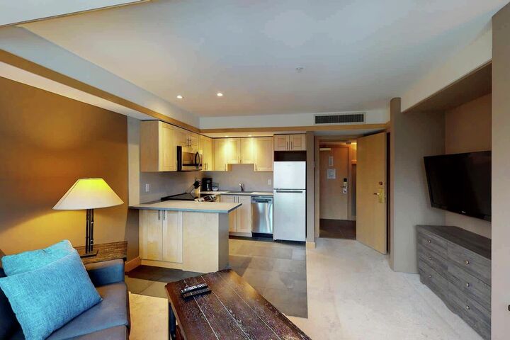 #311 - Living Area