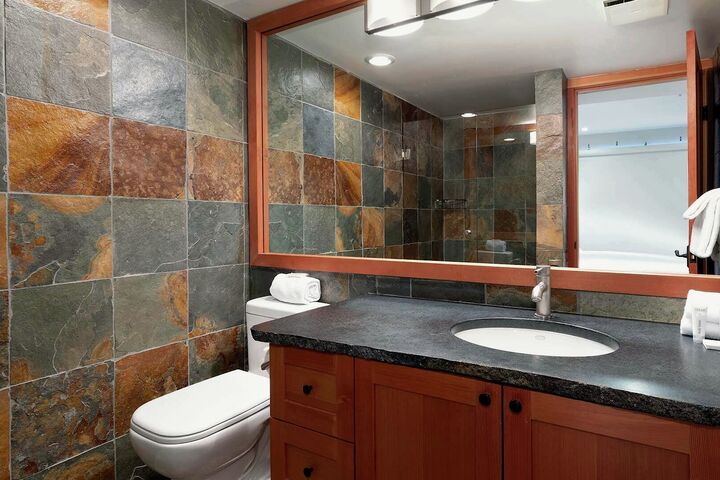 #210 - Ensuite Bathroom