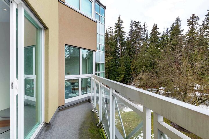 #210 - Balcony