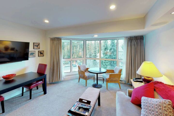 #412 - Living Area