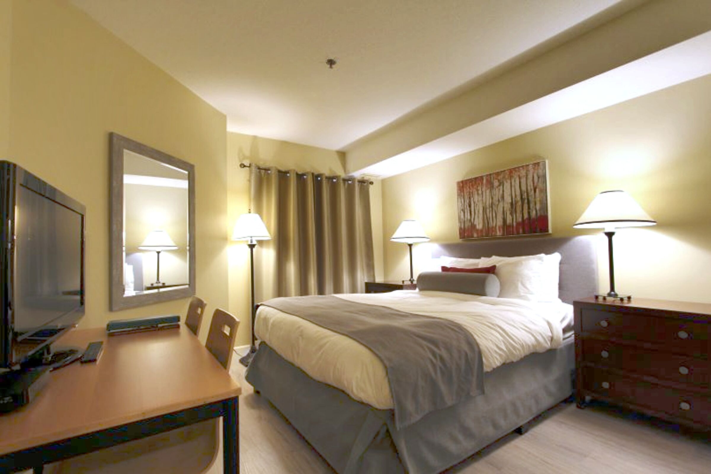#2H7 - Hotel Room