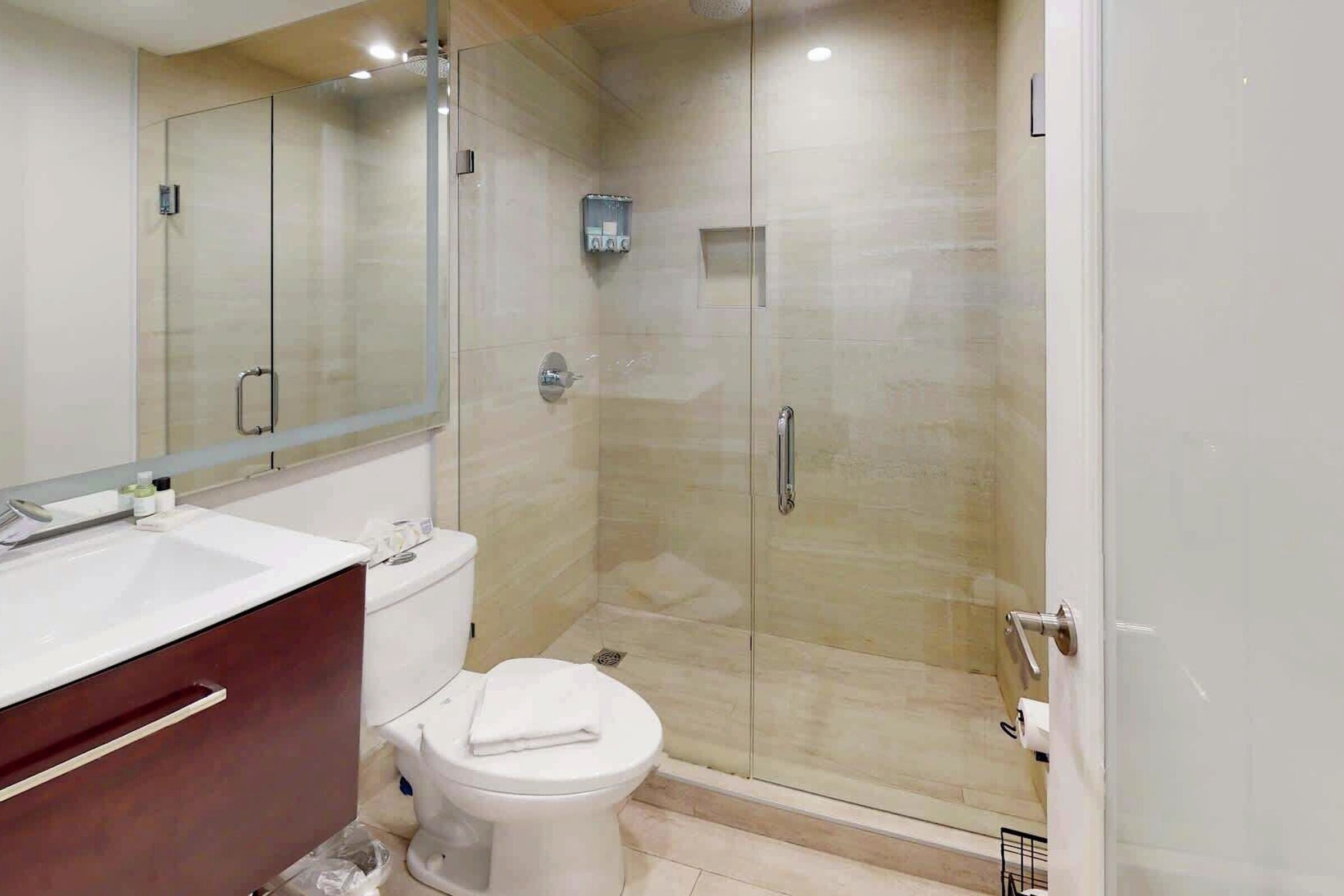 #326 - Bathroom