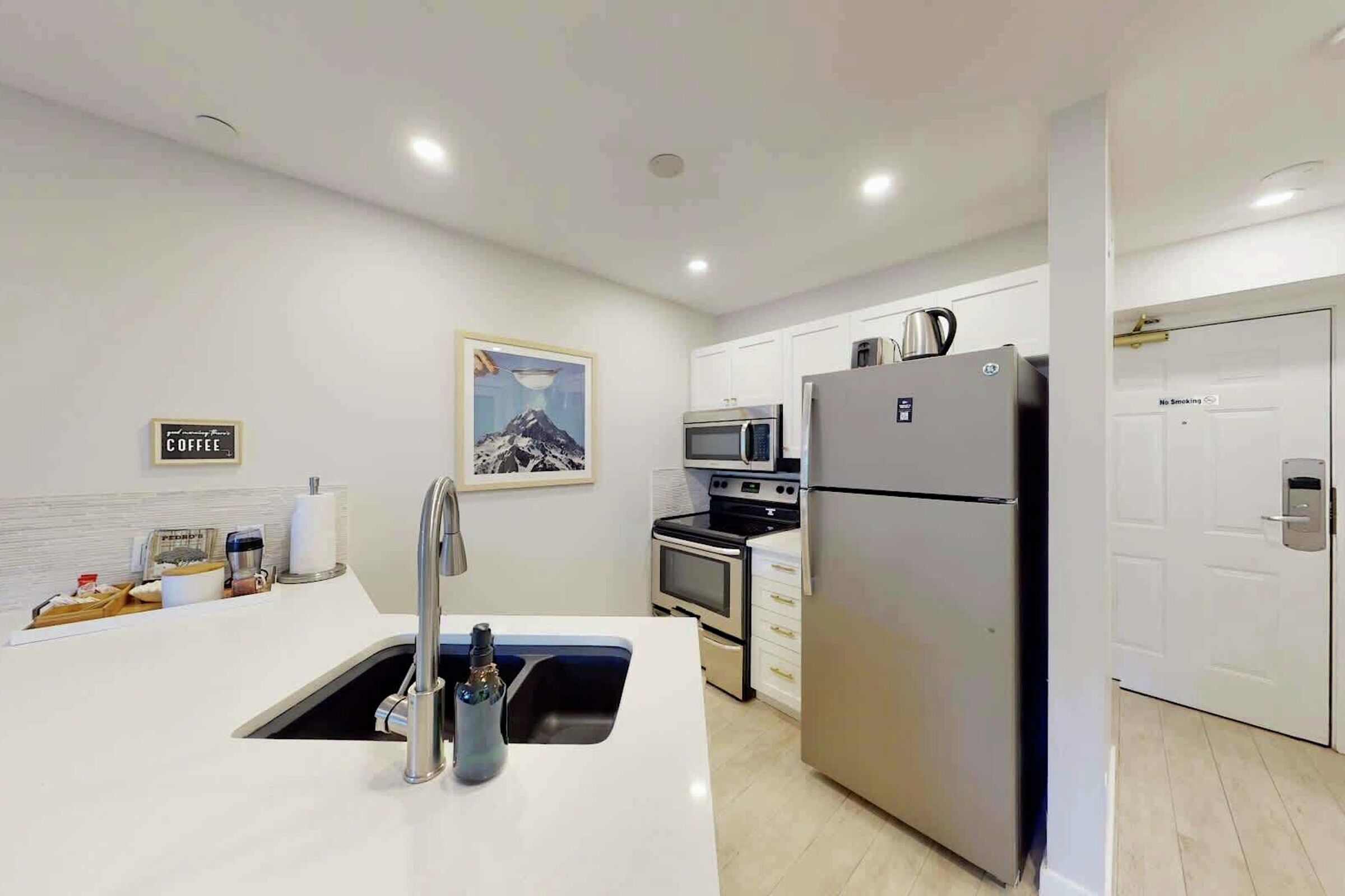 #326 - Kitchen