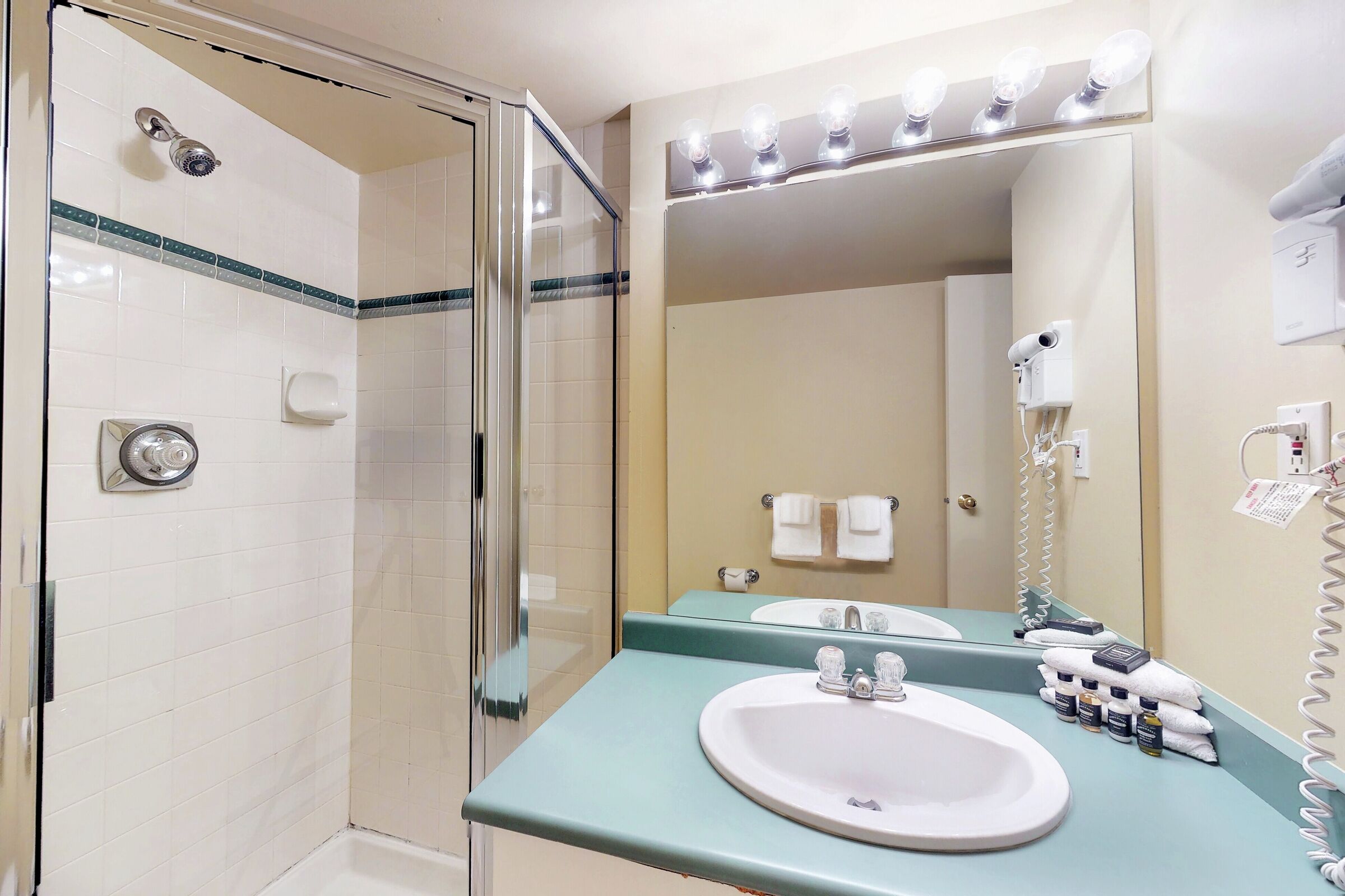 #220 - Bathroom