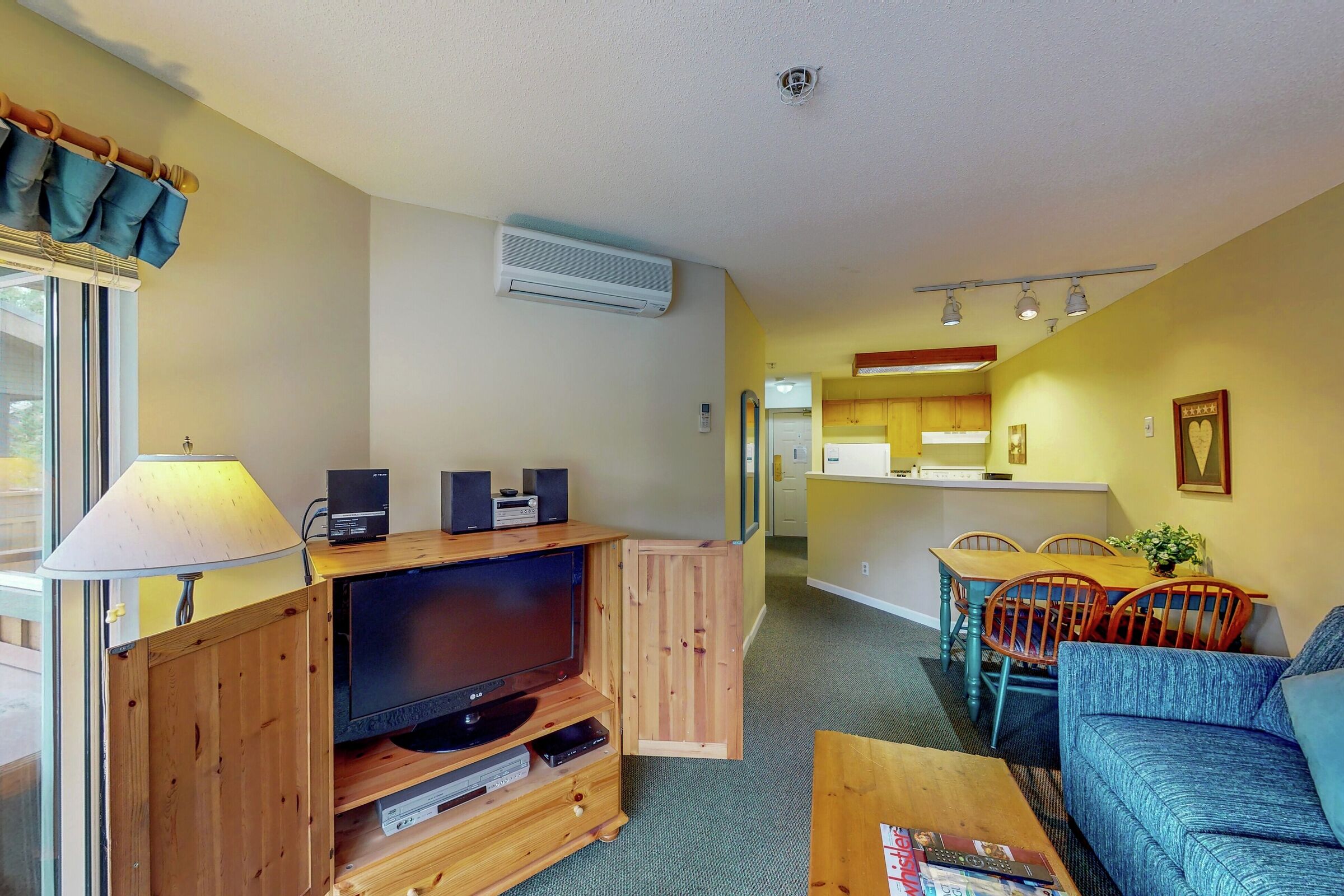#327 - Living Area