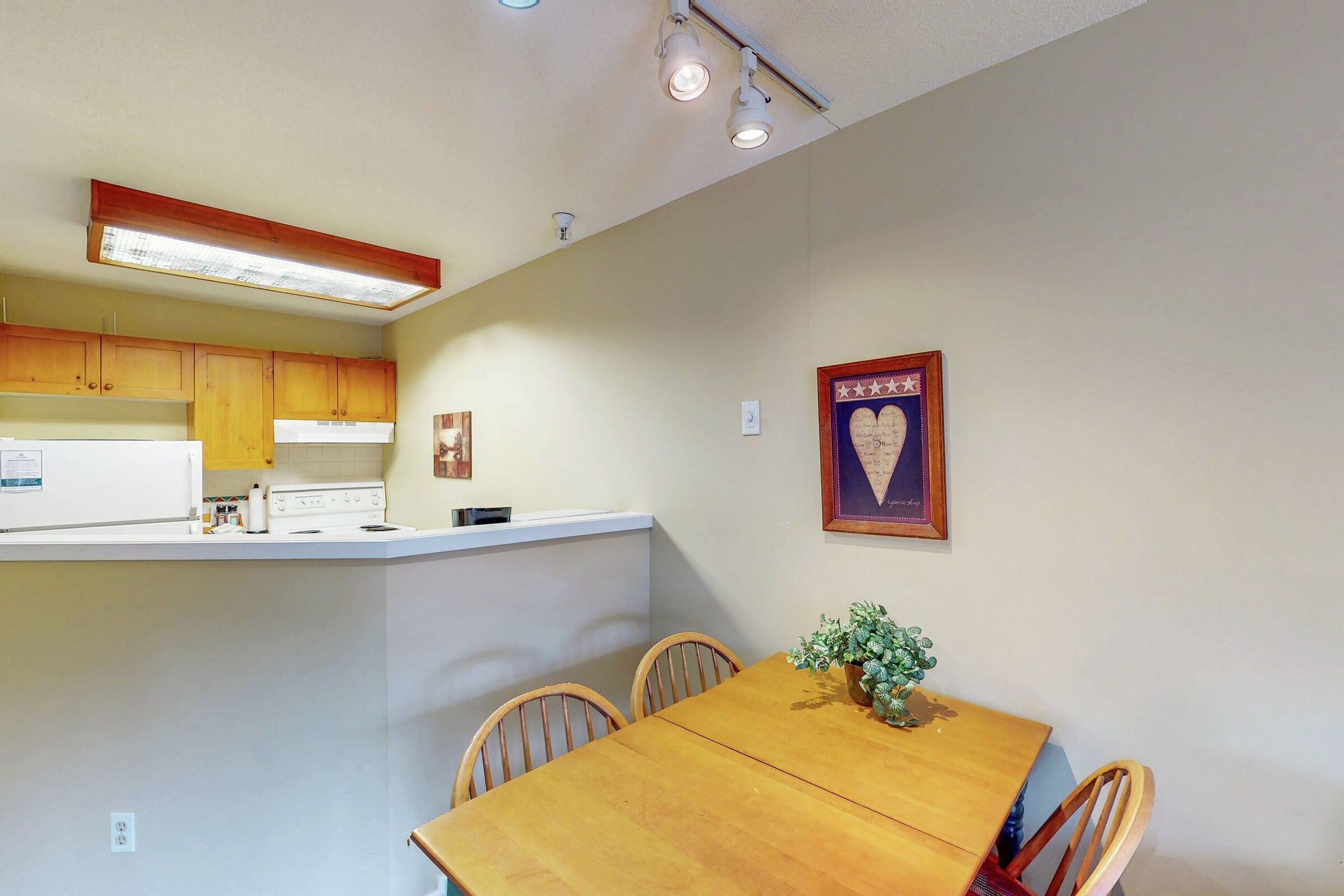 #327 - Dining Area & Kitchen