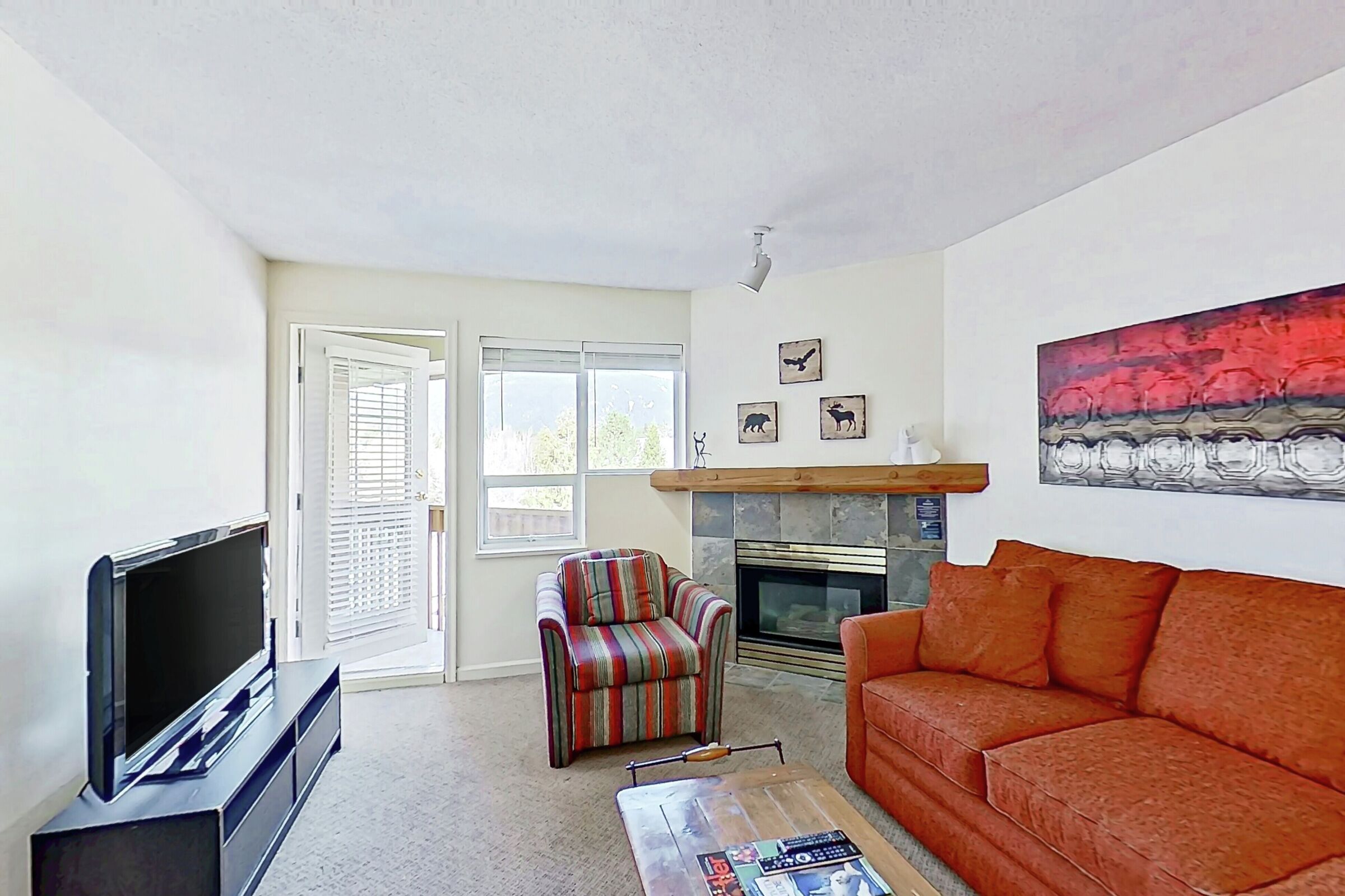 #348 - Living Area
