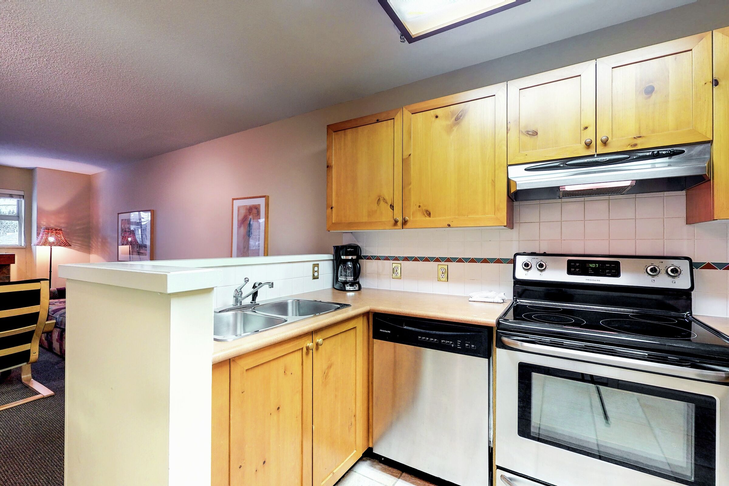 Studio Kitchen