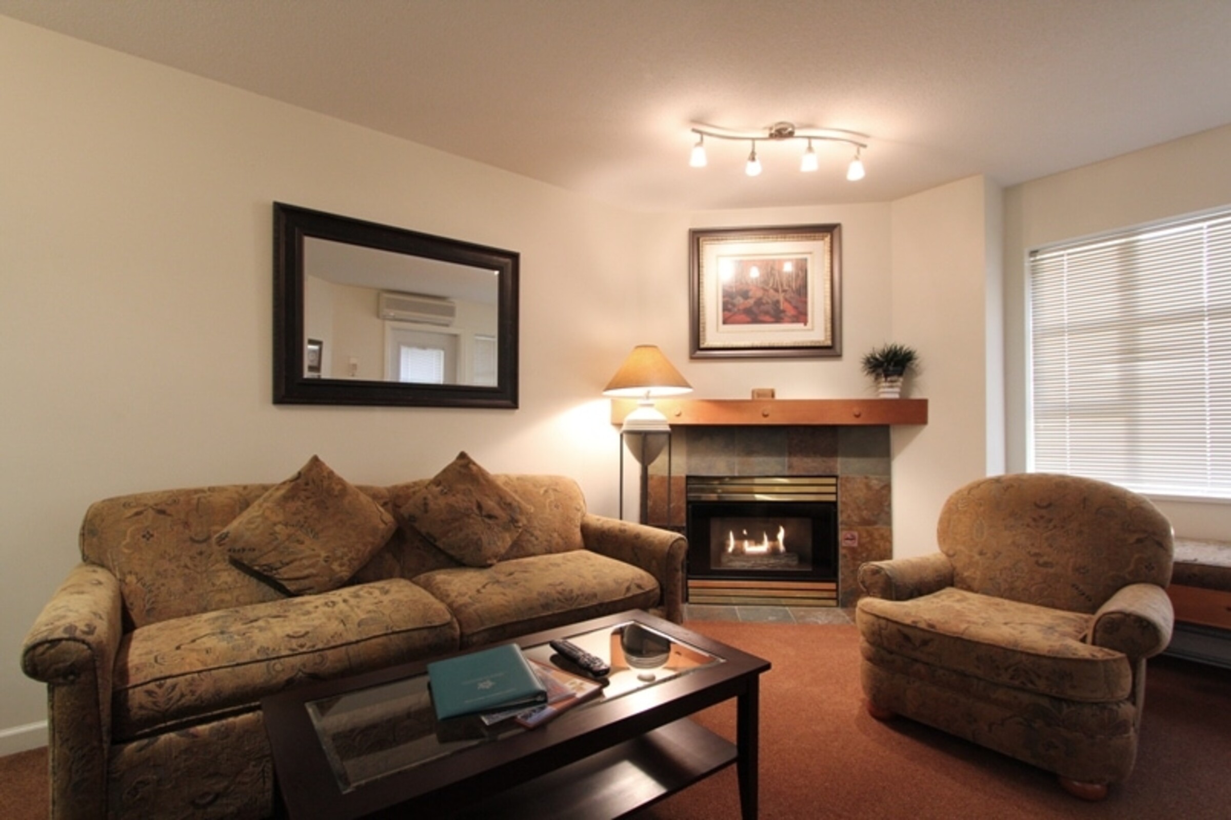 #304 - Living Room