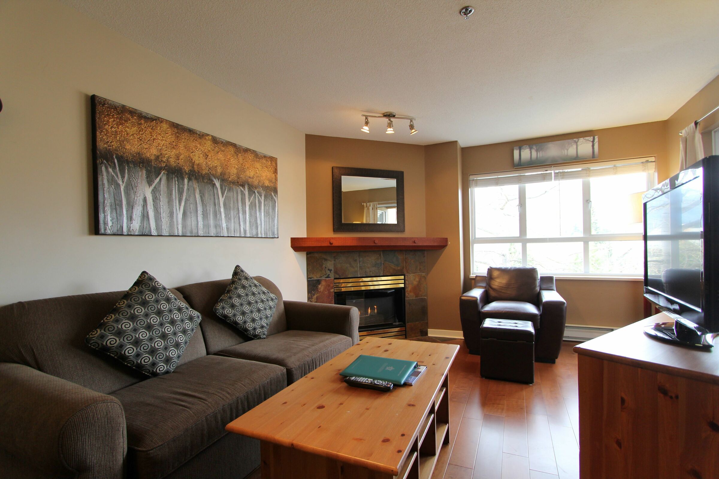 #328 - Living Room