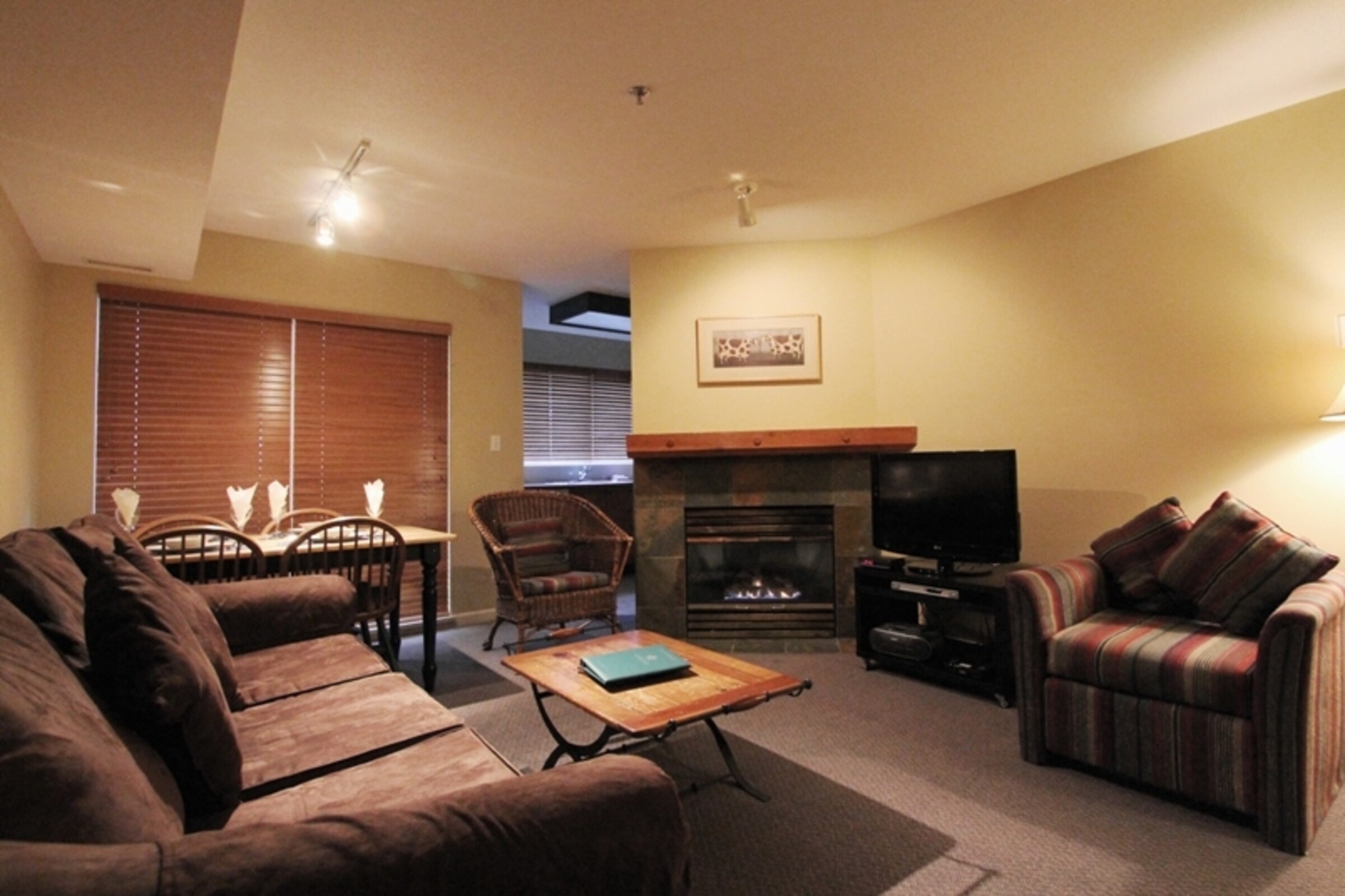 #247 - Studio Living Area