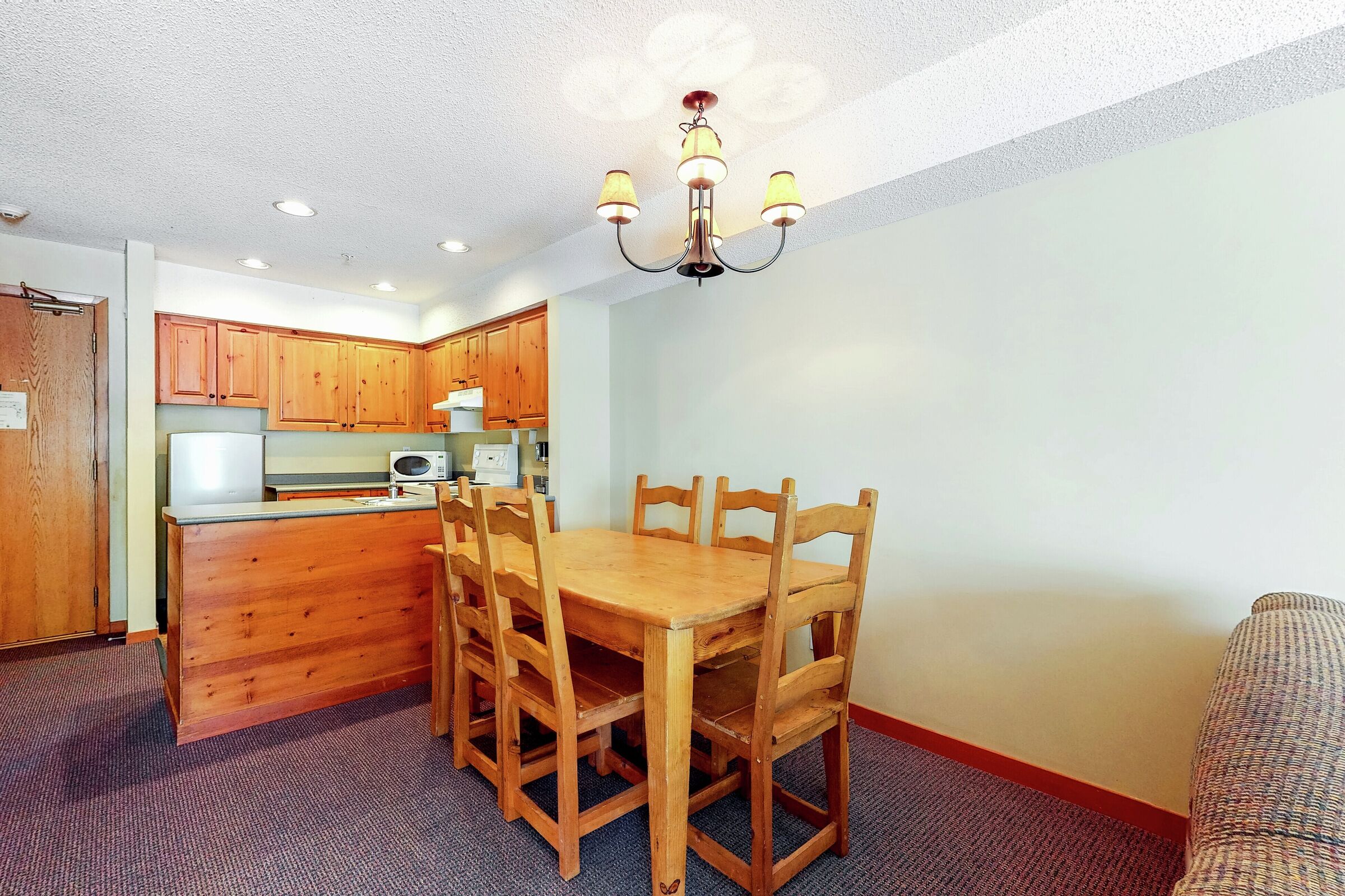 #226 - Dining Area & Kitchen