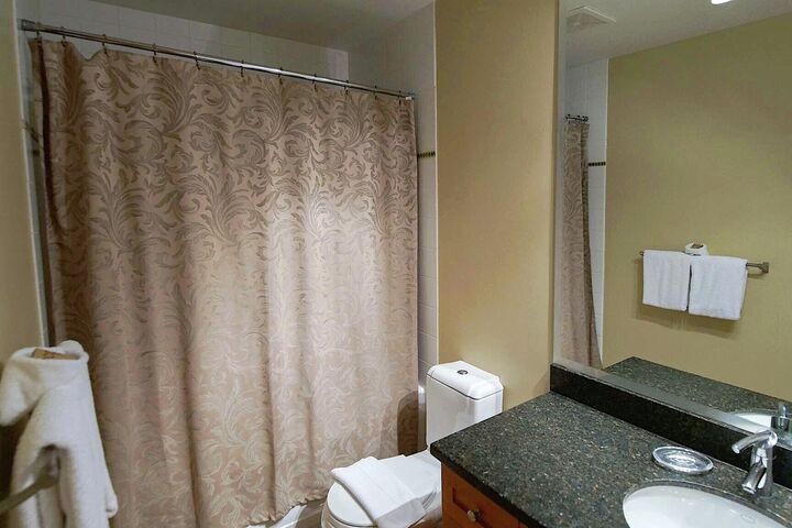Master Ensuite Bathroom