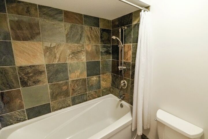 3 Bdrm  - Master Ensuite Bathroom
