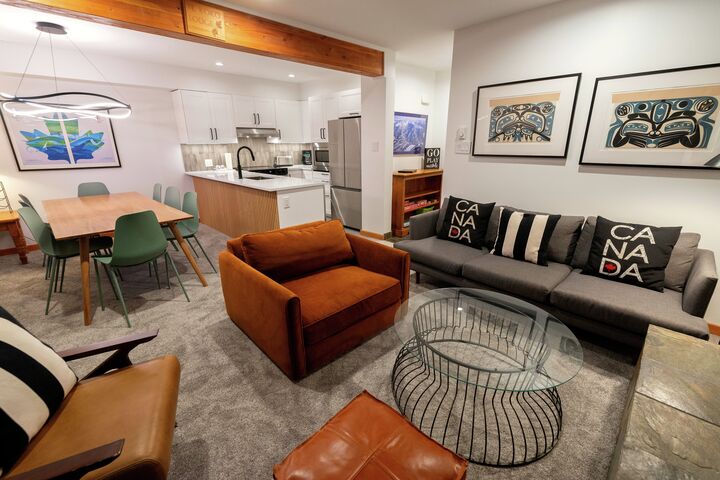 Living Area, Dining Area & Kitchen