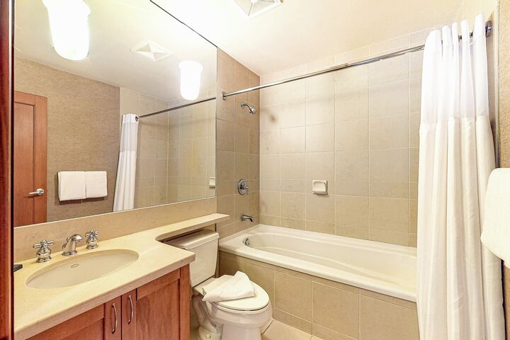 #33 - Ensuite Bathroom