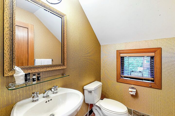 #33 - Bathroom