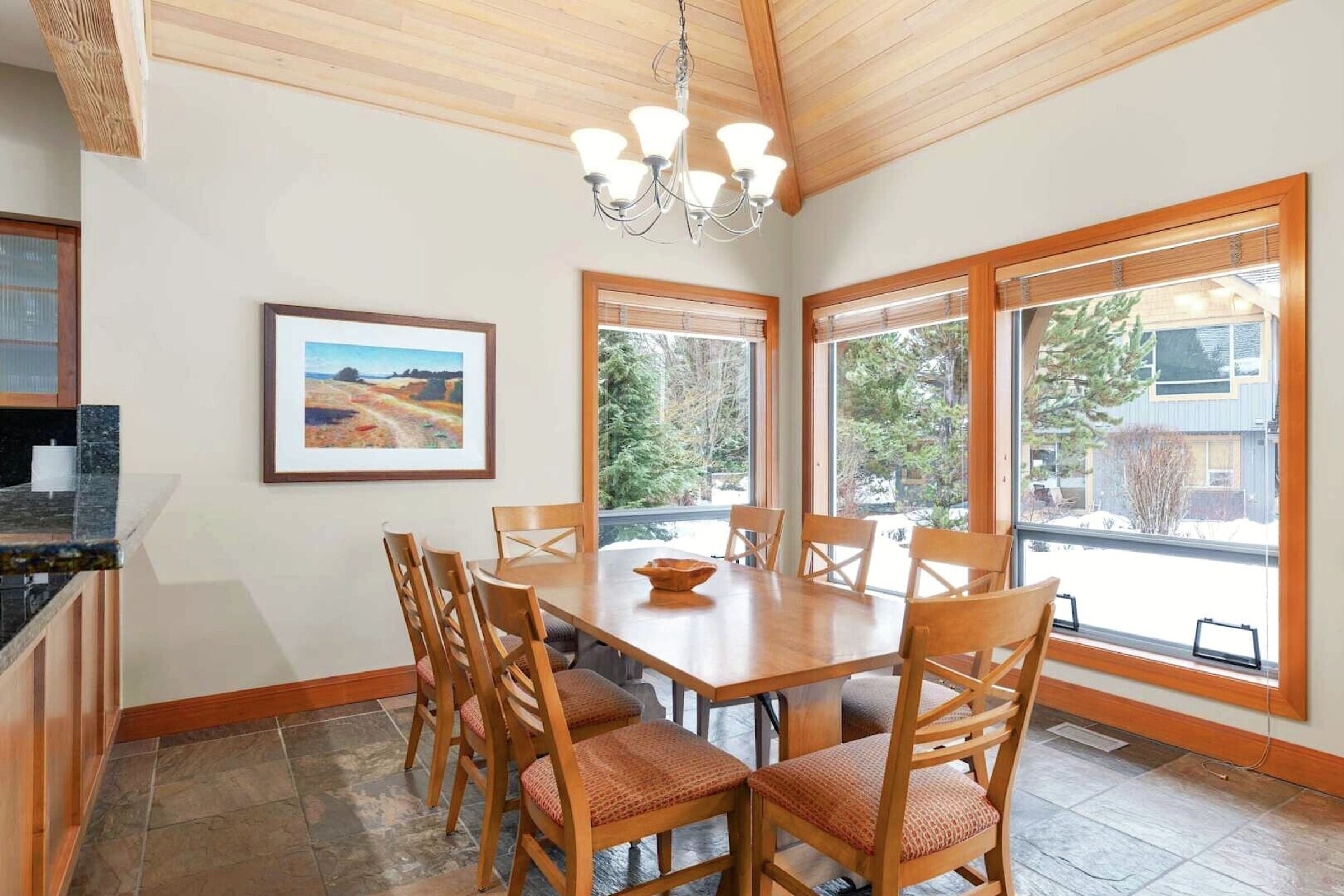 #4826 - Dining Area