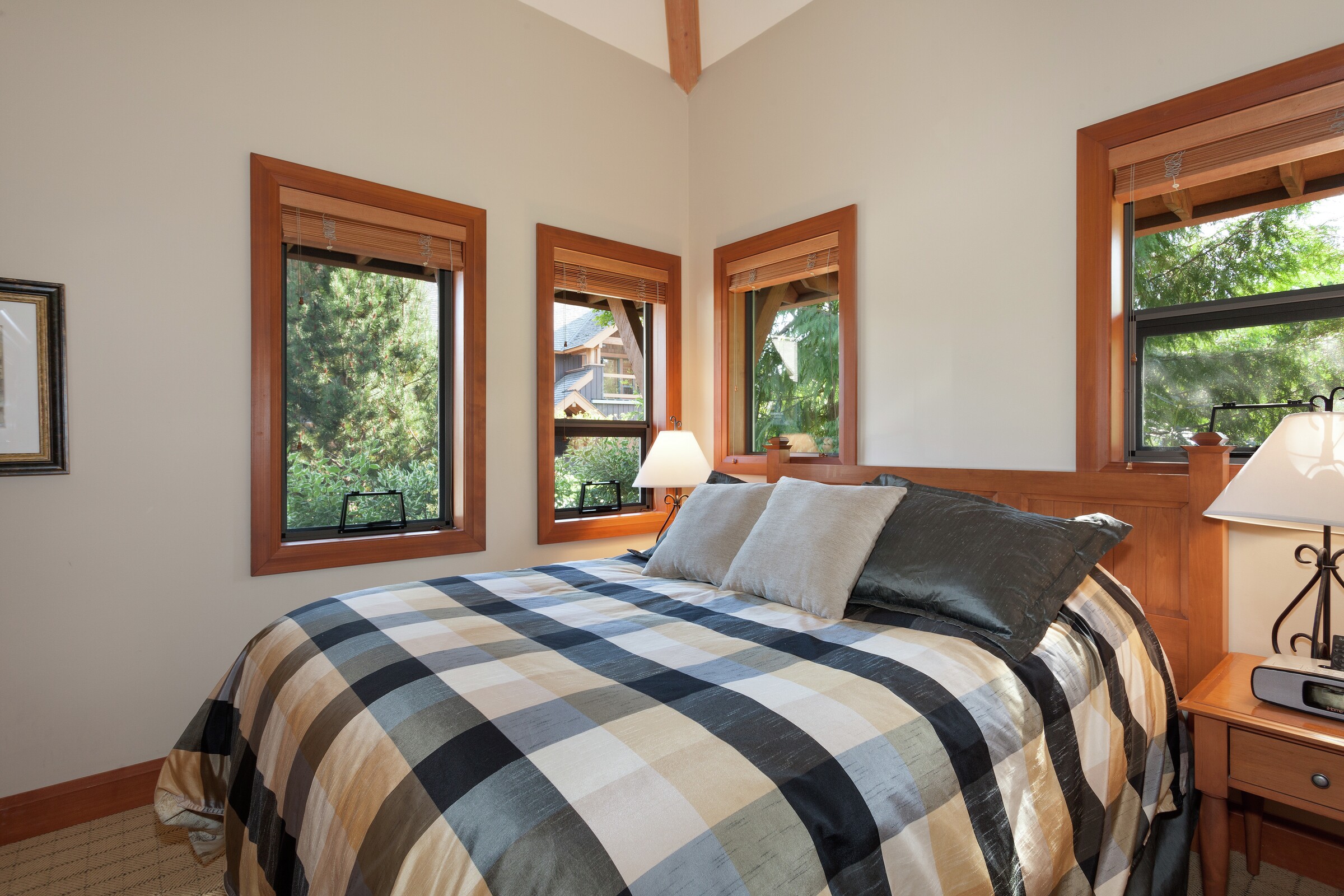 #4726 - Bedroom