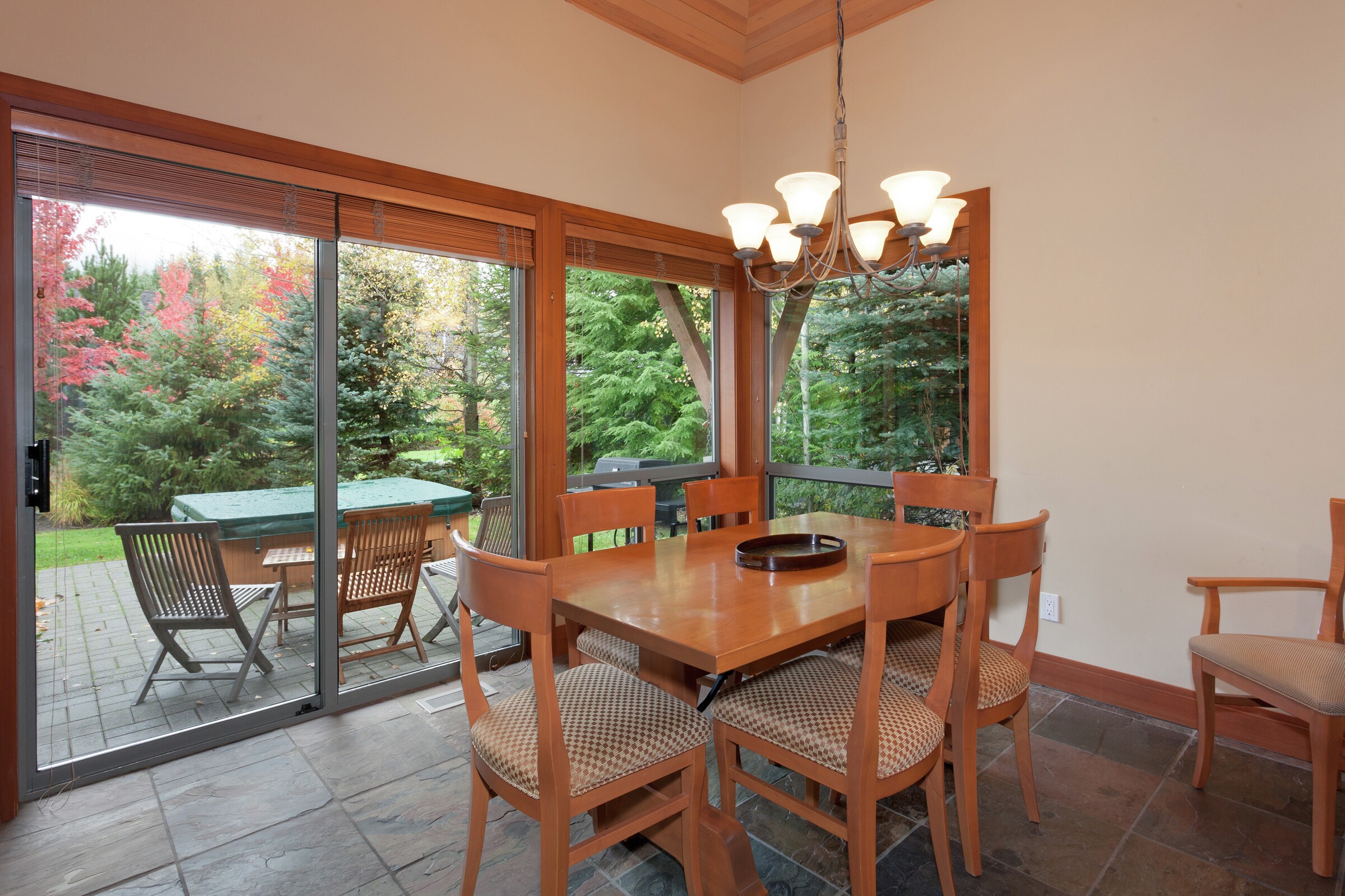 #4745 - Dining Room