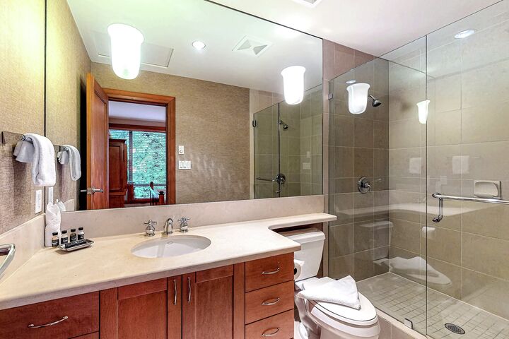 #33 - Master Ensuite Bathroom