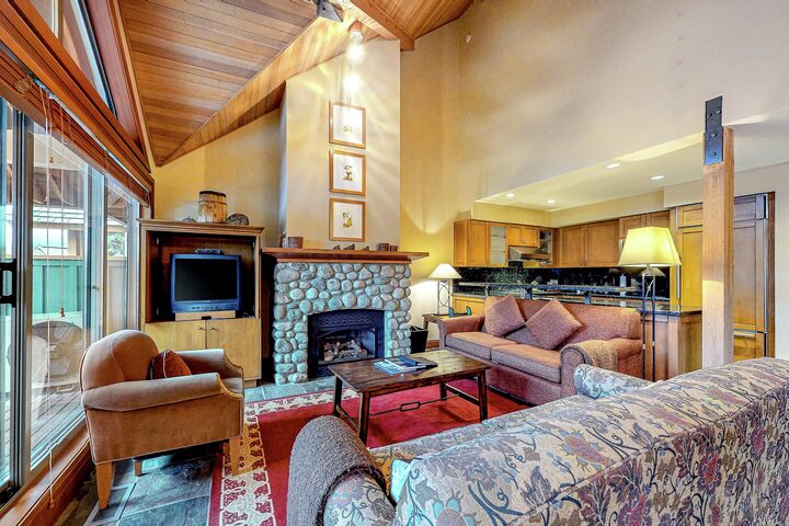 #33 - Living Area