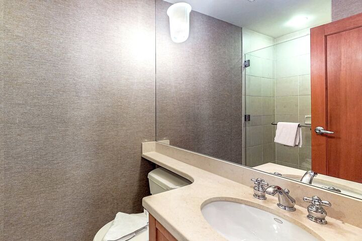 #33 - Bathroom
