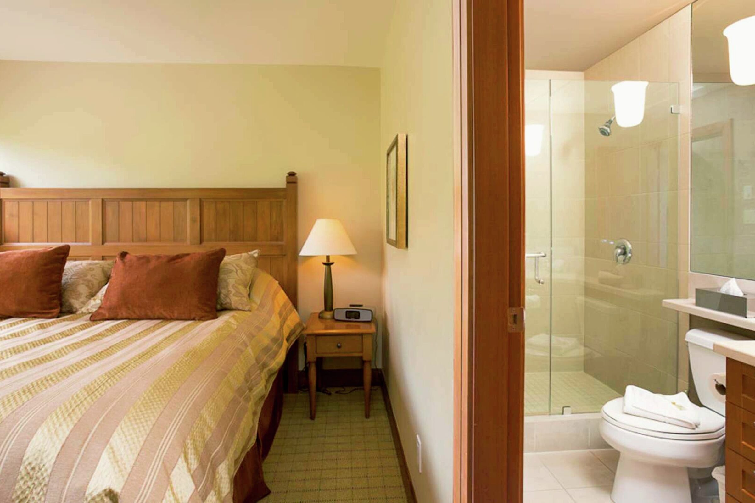 #4847 - Master Ensuite Bathroom