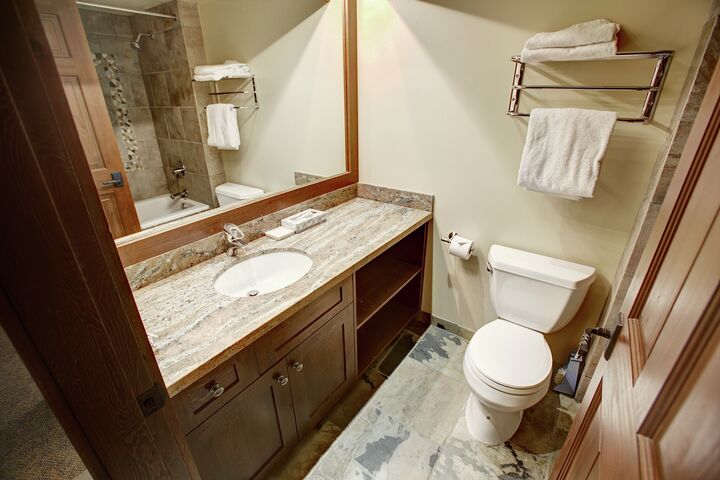 #314 - Bathroom