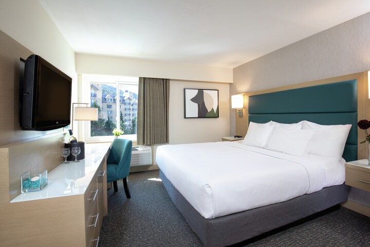 Crystal King Room