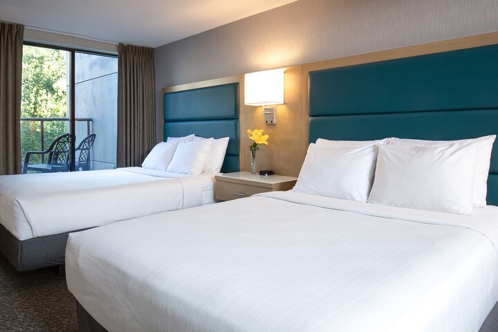 Crystal Queen Room