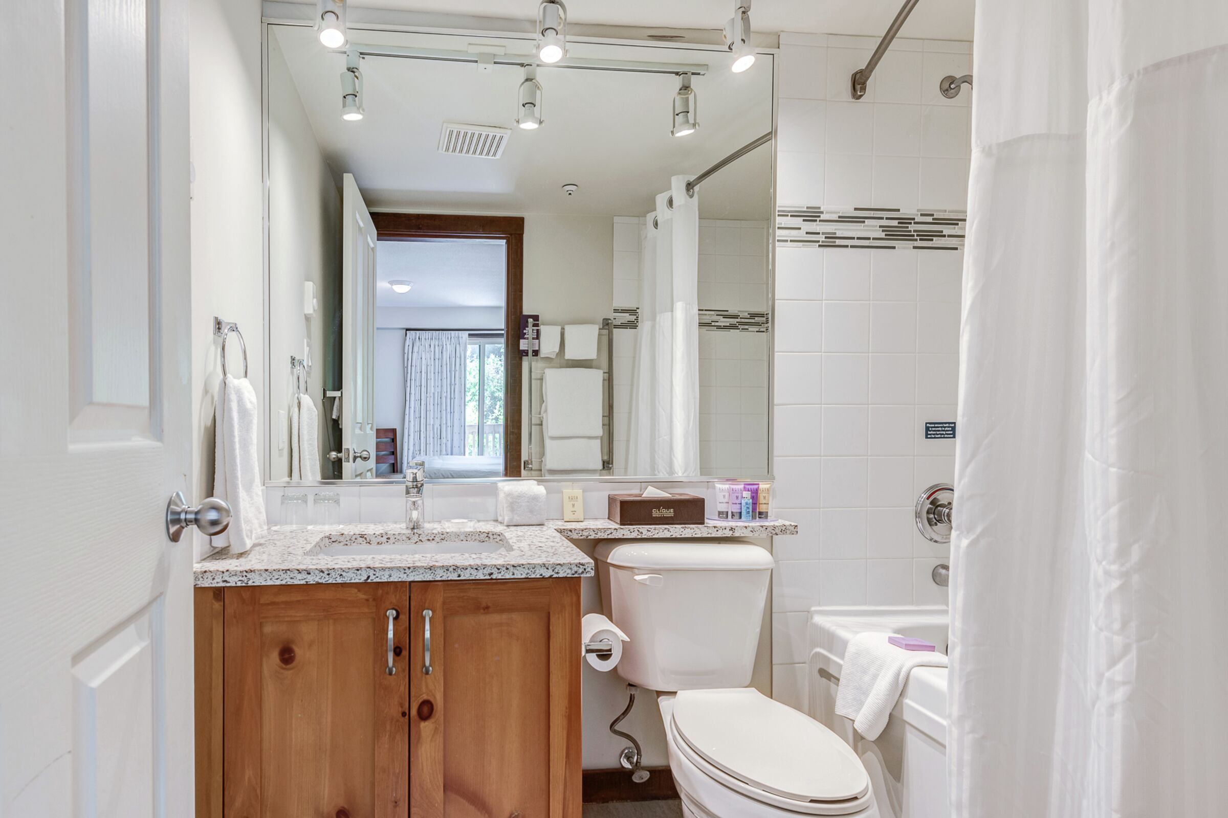 Master Ensuite Bathroom
