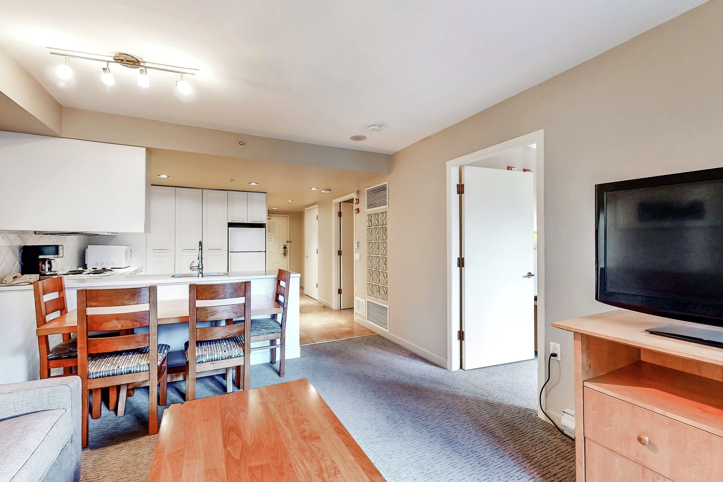 #201 - Living Area