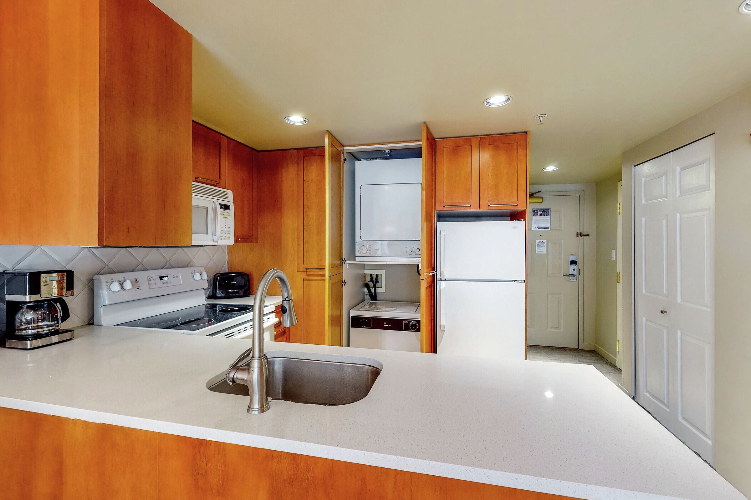 #203 - Studio Kitchen