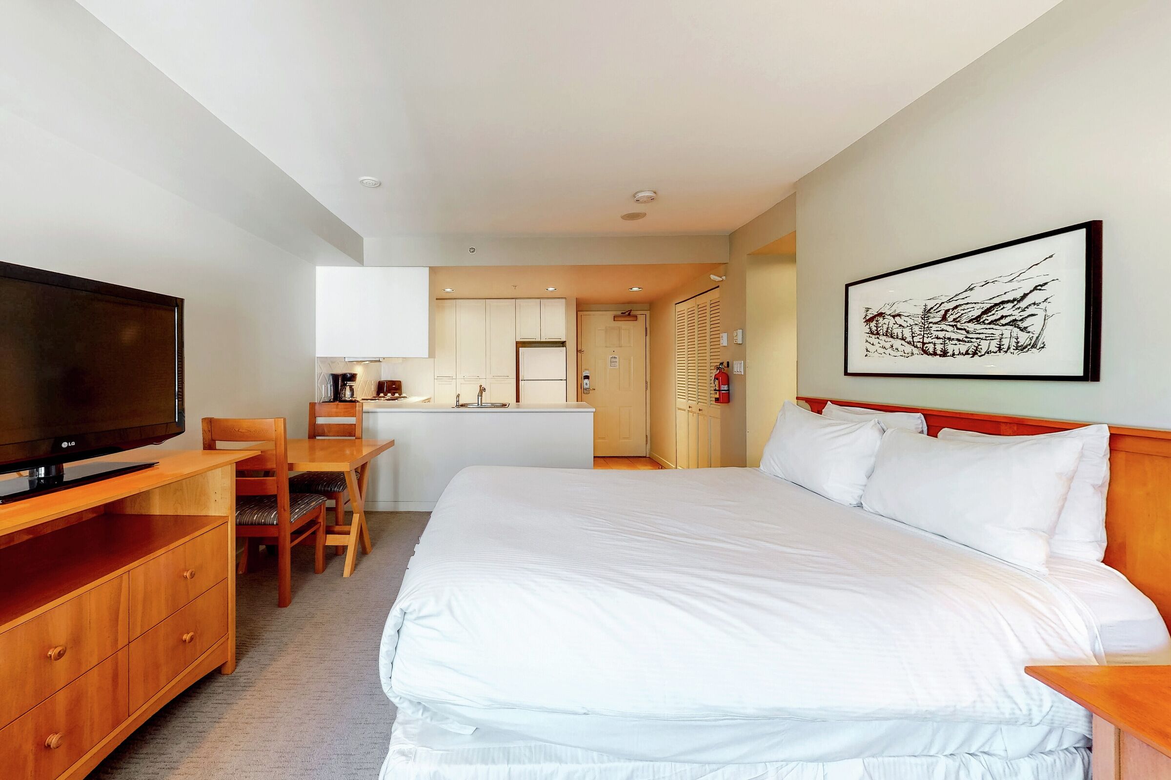 #427 - Studio Sleeping Area