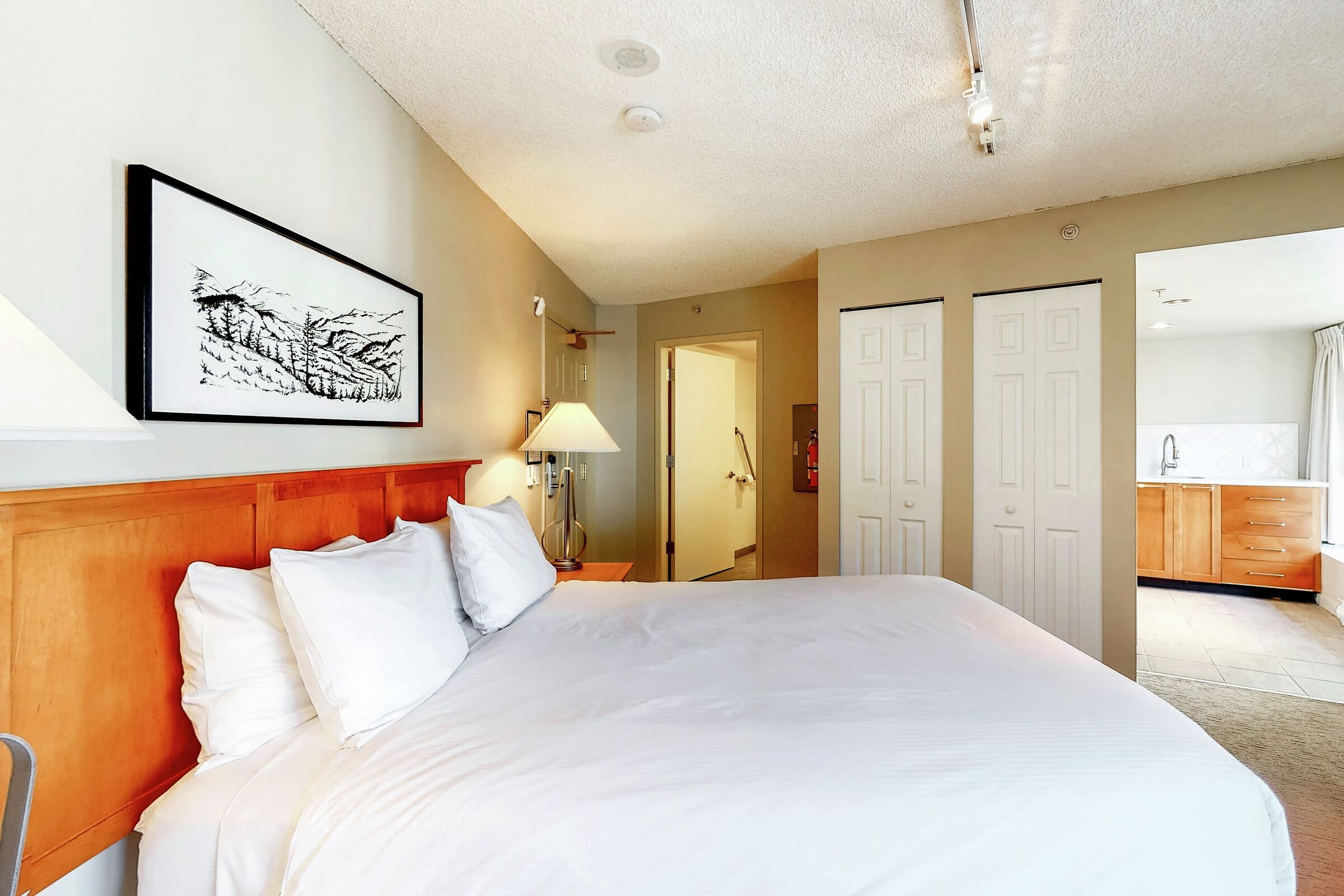 #413 - Studio Sleeping Area