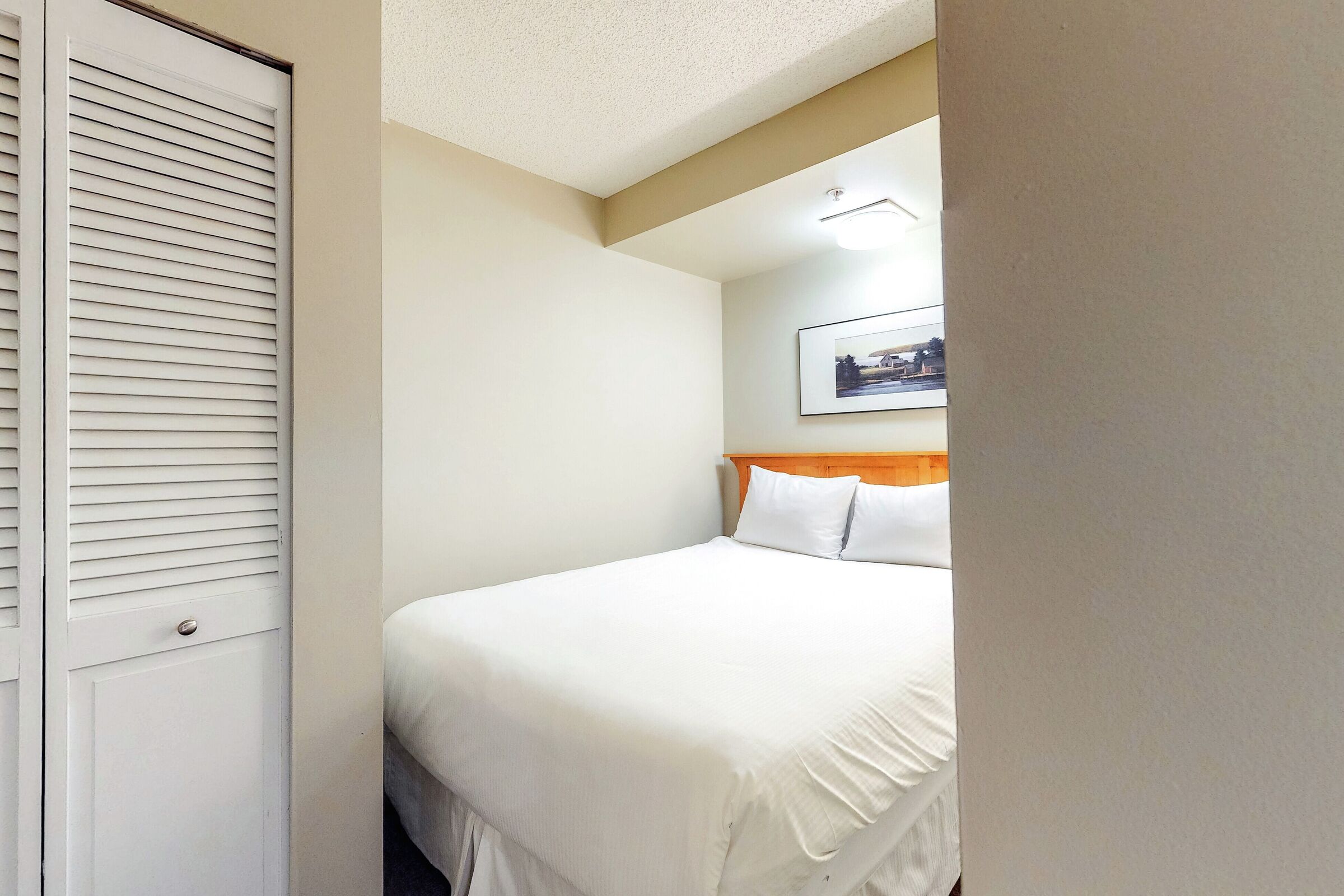 #214 - Studio Sleeping Area