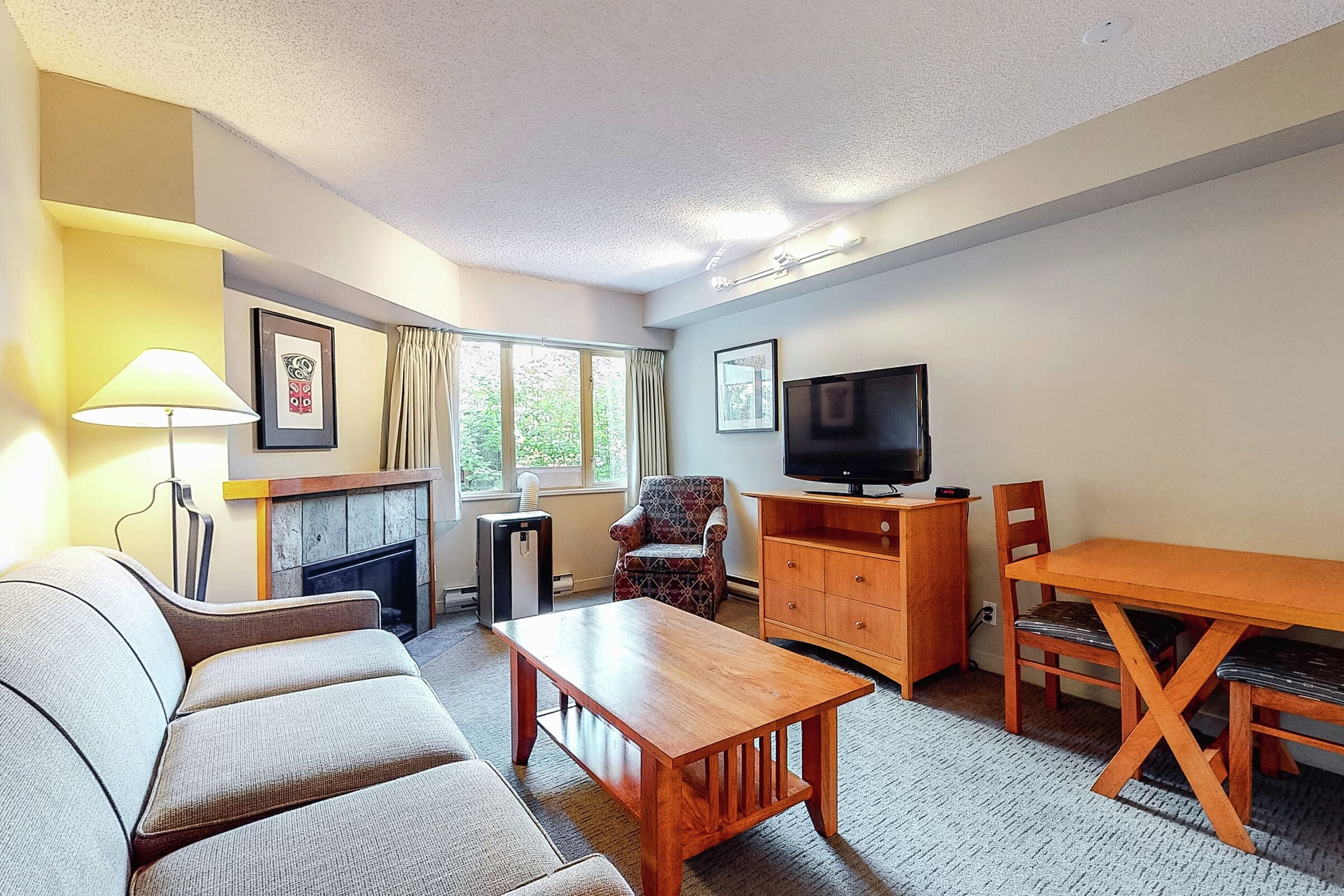 #214 - Studio Living Area