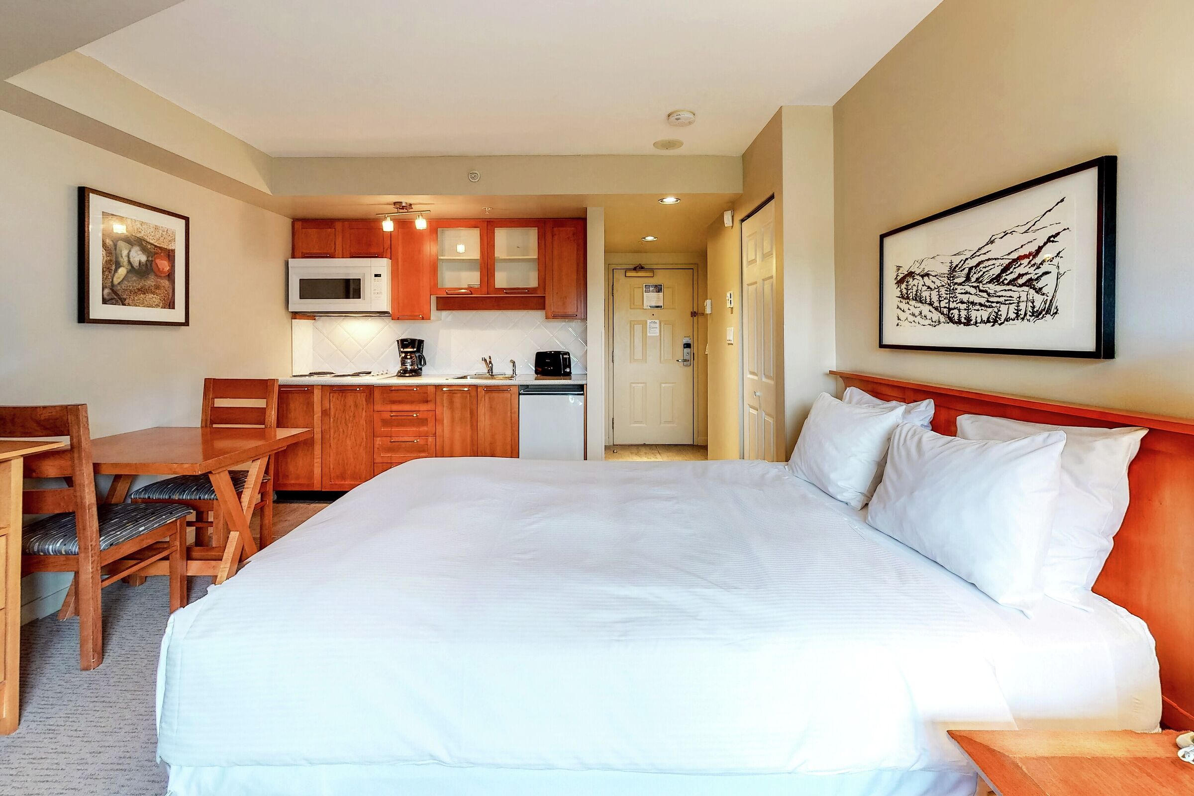#610 - Studio Sleeping Area