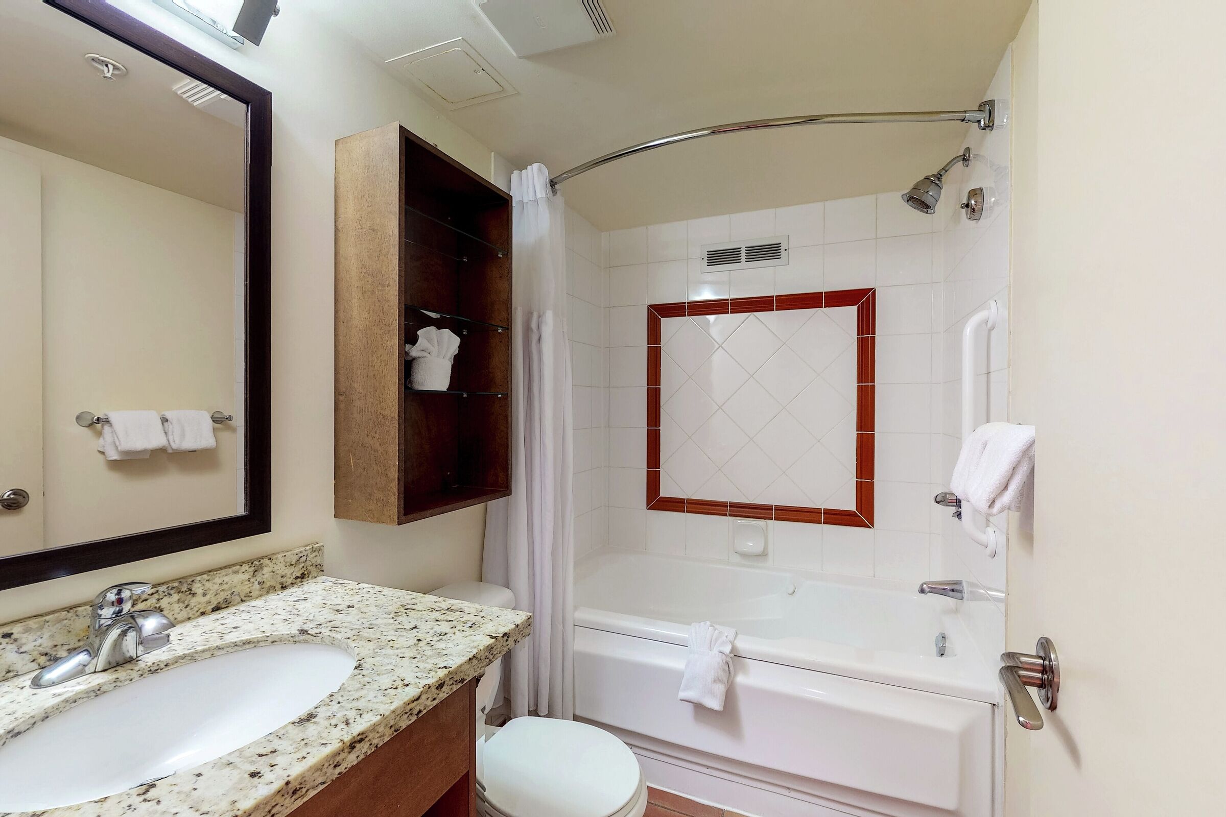 #523 - Studio Bathroom