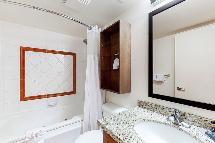 #608 - Studio Bathroom