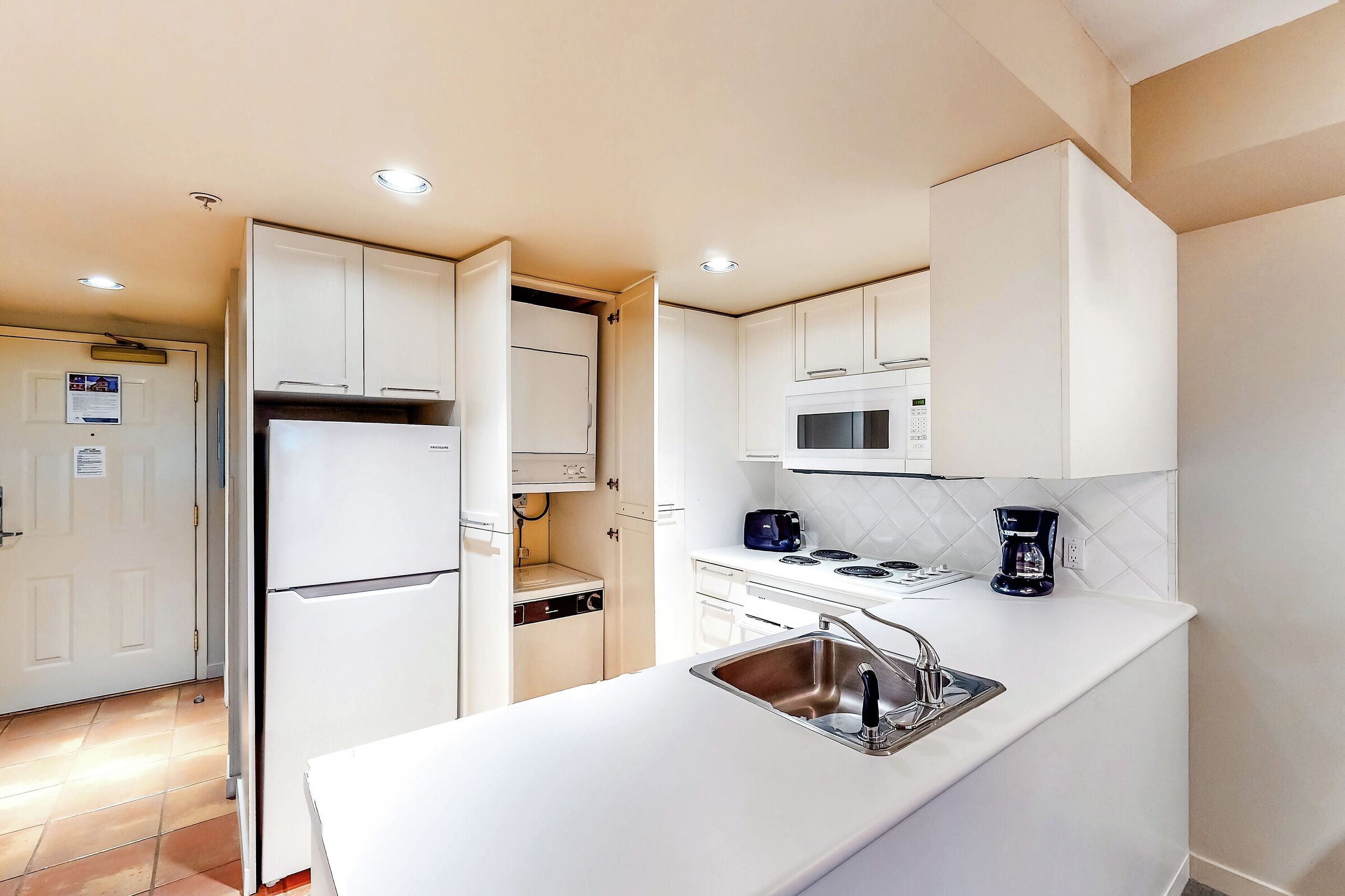 Studio Kitchen